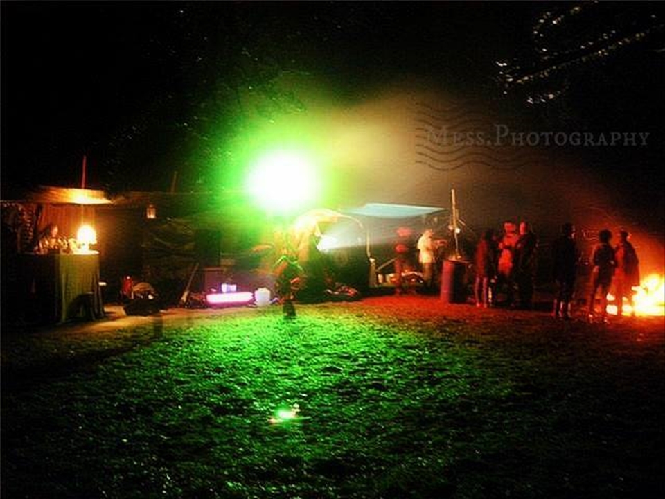 Enter into the state of mind of the hippy life.