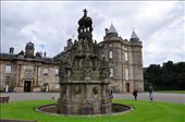 Holyrood House Palace, Edinburgh home of the Royal family.: by jimboandjanet, Views[885]