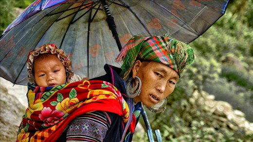 Mother & child - the child was infatuated with my camera, yet another solo trip