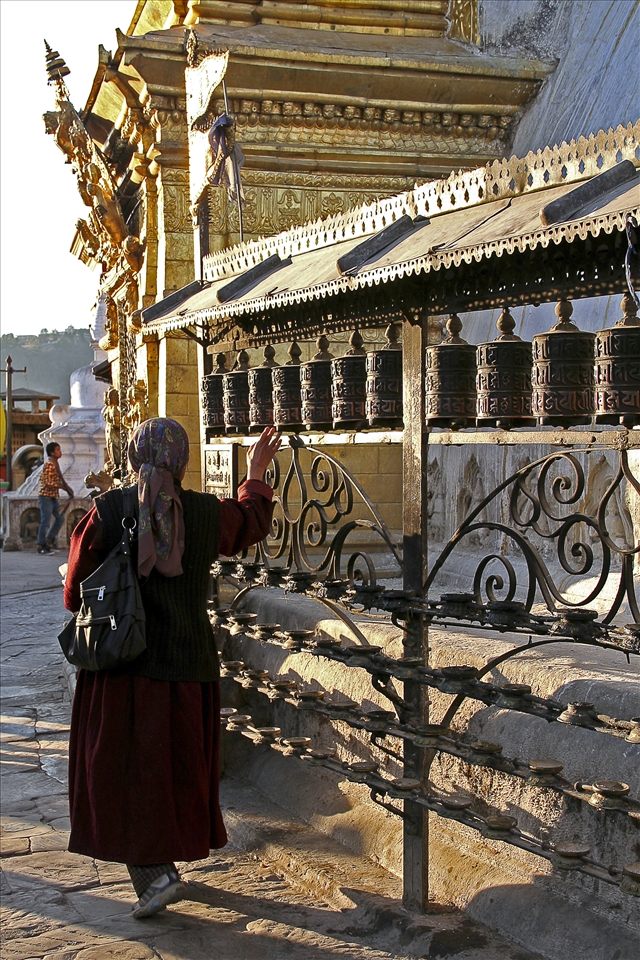 The last prayers before the sun goes down