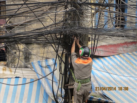 Vietnam Electrician at work