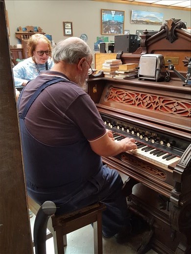Cranks and Tinkeres with owner Ian, St Mary's