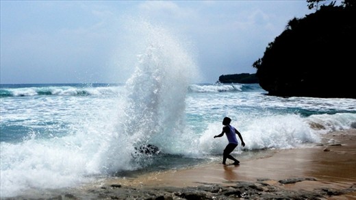 Pantai Gondo Mayit, Blitar