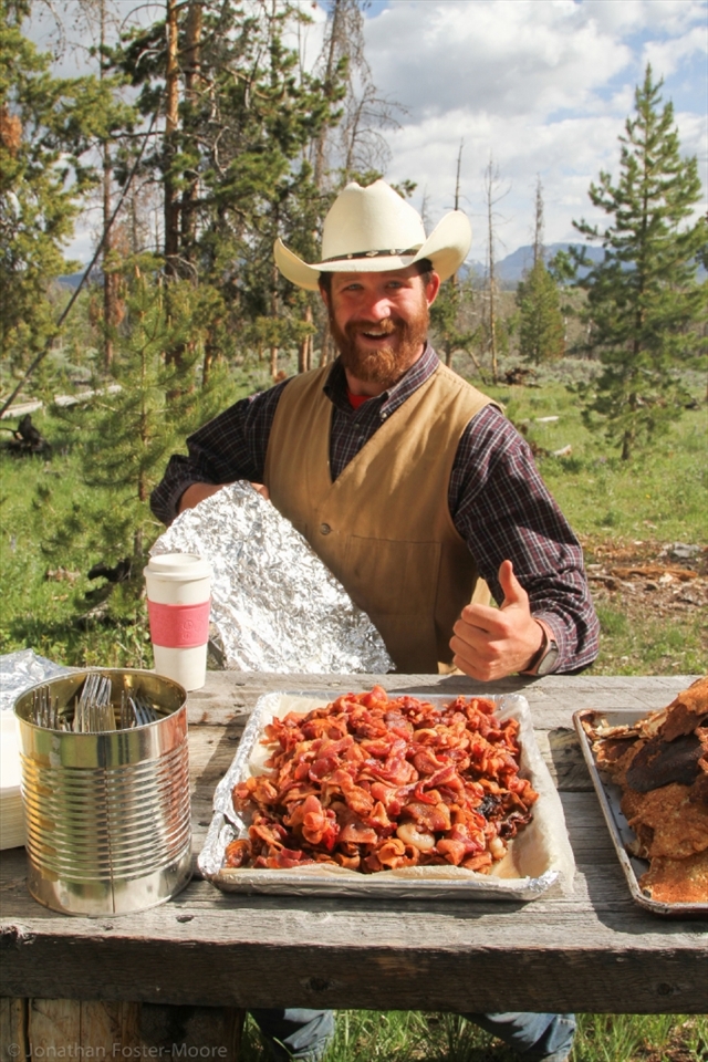 After riding your horse for over an hour in the morning, nothing is better than a breakfast of bacon and flapjacks with fresh fruit. Eat up!