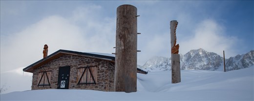 Make a pitstop at one of these for hot chocolate or hot wine! 