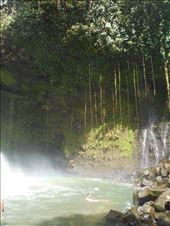 Juanita swimming under Catarata Fortuna. The current was so strong it was hard to get closer to the waterfall.: by jorjejuanita, Views[340]