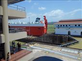 Check out the difference in water levels on either side of the gate in the closest lane ! The gates are eight stories high. Looking at them from a distance and seeing a ship in them you forget how big and heavy they really are. : by jorjejuanita, Views[207]
