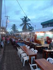 Street dining, where the seafood is literally jumping out at you: by jorjejuanita, Views[319]