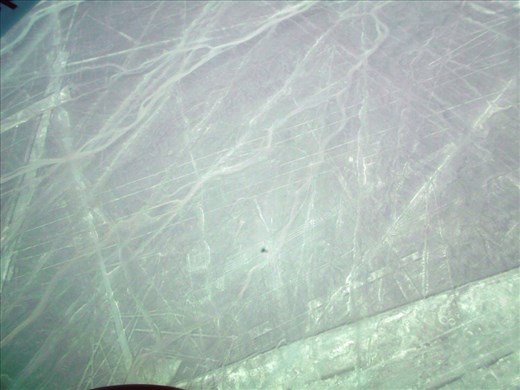 Not sure what we were looking at in this pic but it does show how many other lines and carvings there are in the landscape