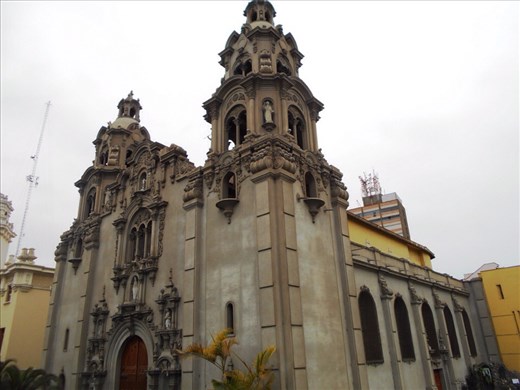 Virgen Milagrosa Church.