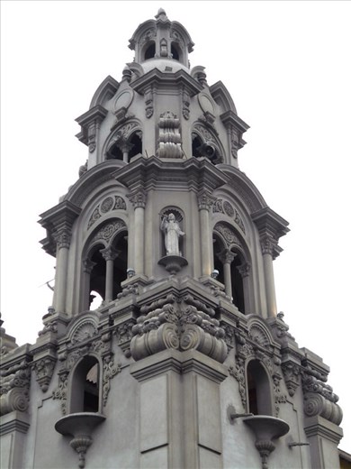 Virgen Milagrosa Church.