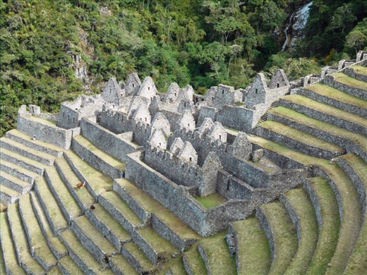 The 'village' of Intipata. Waterfall in the background.