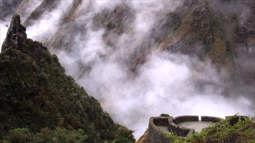 The Runkurakay Ruins. After lunch, Day 2