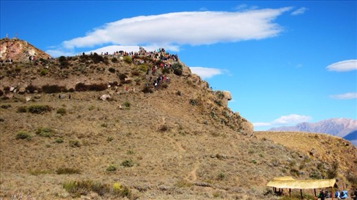The lookout on the edge of Colca Canyon, heaving with tourists.