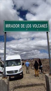 Lookout stop on the drive  from Arequipa to the Colca Canyon. Translated: volcanoes lookout.: by jorjejuanita, Views[332]
