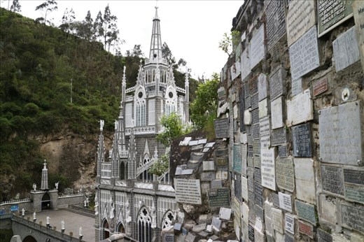 Santurio de las lajas in Ipiales