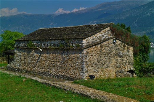 Inside the fortress grounds in Iounnina