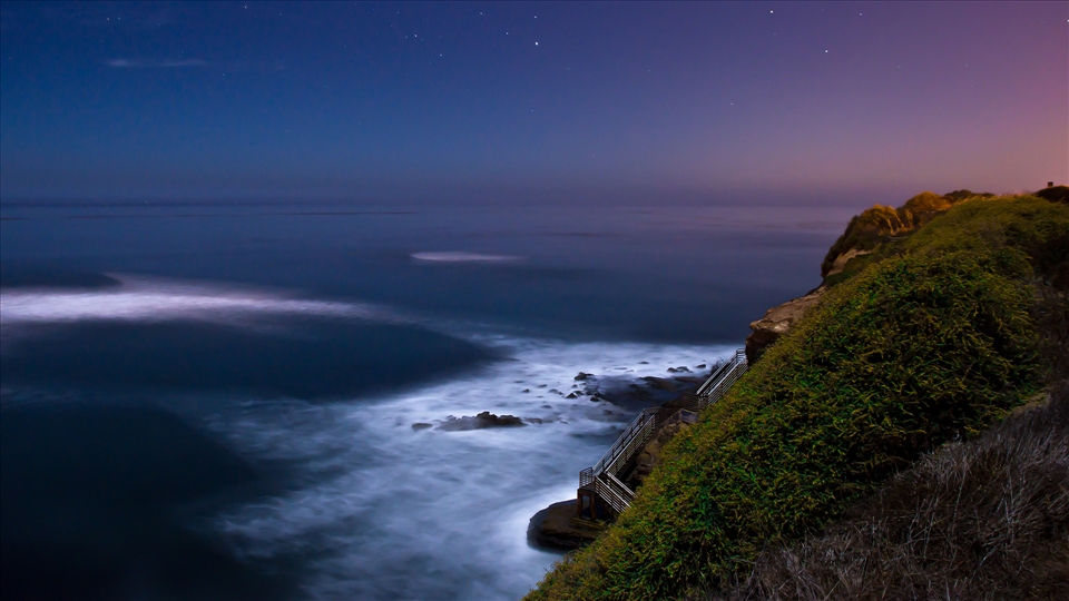 Sunset Cliffs, CA
Another image shot during an almost full moon which allowed me to still capture details of the ocean foam washing along the beach line.