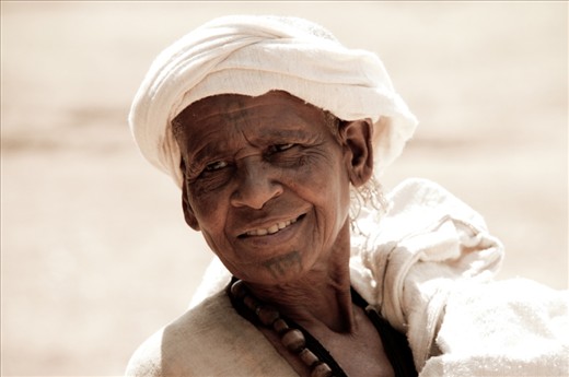 We met with her on the road. He carried the shawl on his head wrapped in a sack. Didn't understand English, but as soon as she realised, that we try to communicate something in connection with the sack, took it down from his head promptly and showed,how it is necessary to hang it correctly.