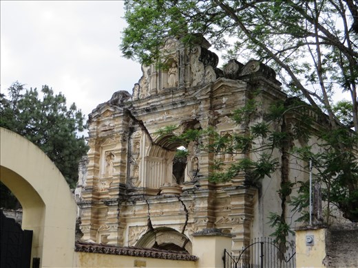 Earthquake ruined church - Antigua - one of many