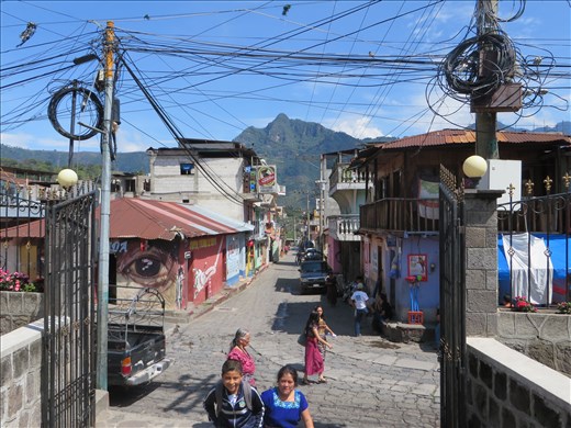 San Pedro La Laguna - streetscape