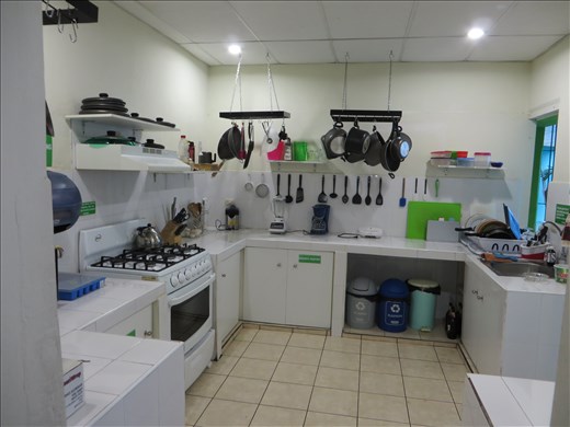 Santa Ana hostal kitchen
