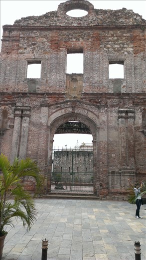 Facade only - old city - Panama city