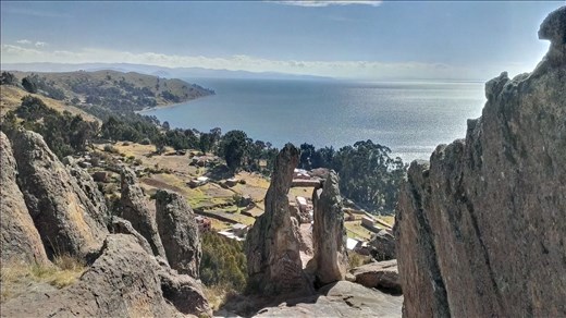 Copacabana - lake view thru inca 