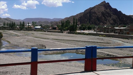 Tupiza - river in town