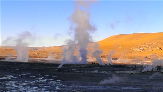 San Pedro - Geysers del Tatio nearby