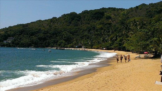 Ilha Grande - beach on way to Lopes Mendes beach - day hike
