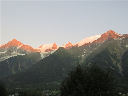 Les Houches - same Alps view - sunset - hotel balconey