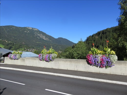Les Houches - flower boxes on bridge - on our way