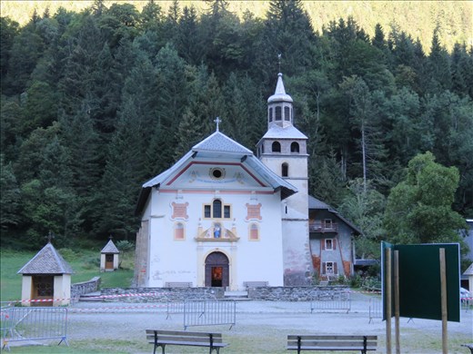 Church on way out of Les Contamines - along flat beside river 