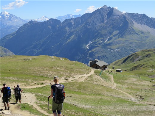 Going down from Col de la Croix