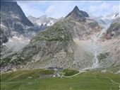 Looking down to Refugia Elena as go up to cross into Switzerland: by jugap, Views[340]