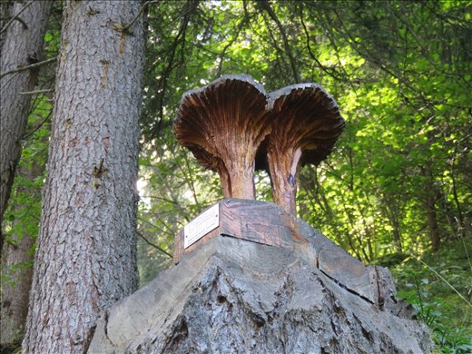 Wood carving on track up to Champex-Lac - one of many