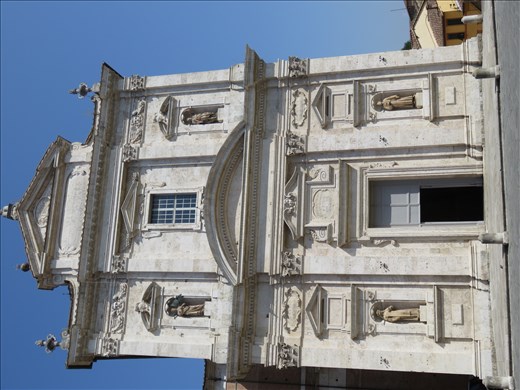 Siena - one of many churches