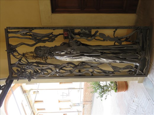 Siena - door to house that St Catherine of Siena lived