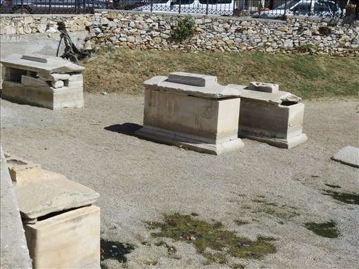 Paros - roman grave area