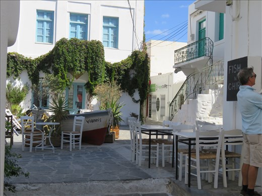 Paros - streeetscape