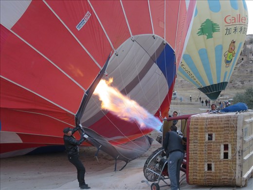 Turkey =Cappadocia - firing up the balloon