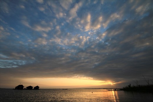 For a while the floating house as a home for fishermen