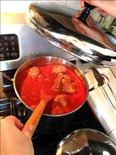 Put the meatballs into the sauce; simmer for 7-8 hours: by justtojess, Views[276]