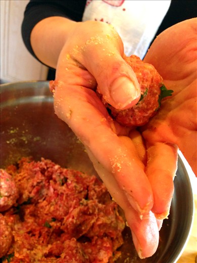 Form into golf-ball-sized meatballs