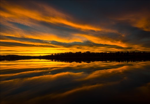 Beautiful light reflected by a river.