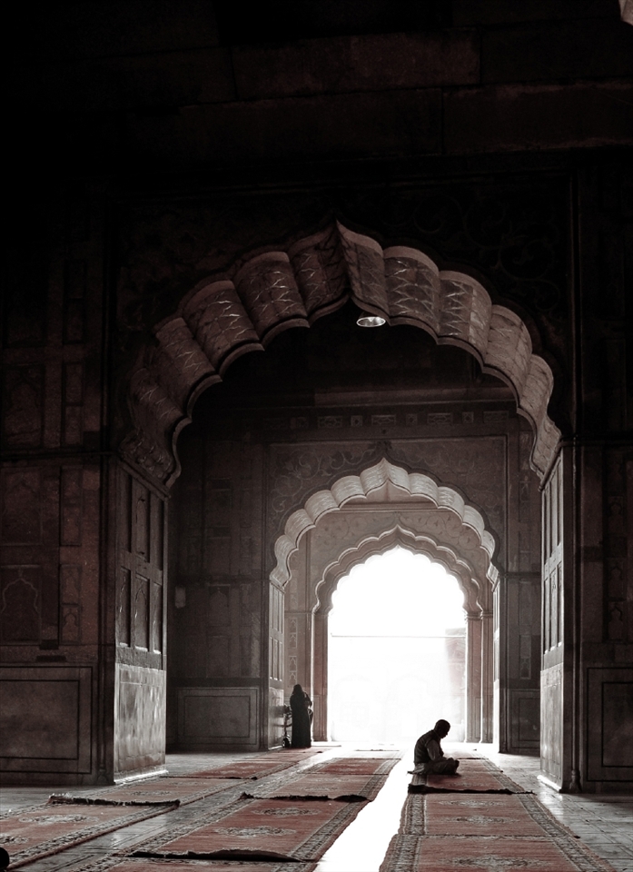 Houses one of Asia's largest mosques, The Jama Masjid.
One of my all time favorites, both the place and the photograph. 
