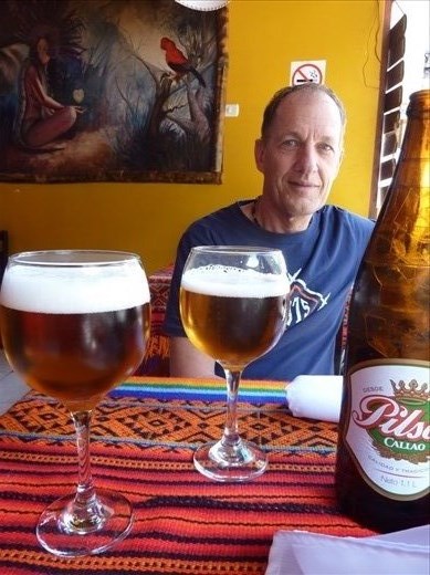 Is 9.30am too early for a beer - not if it's served in a wine glass!!!!  Not much to do in town.