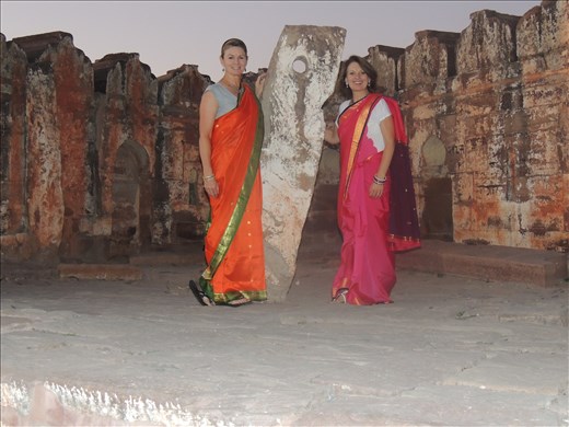 Karen and Cheri go to Bollywood