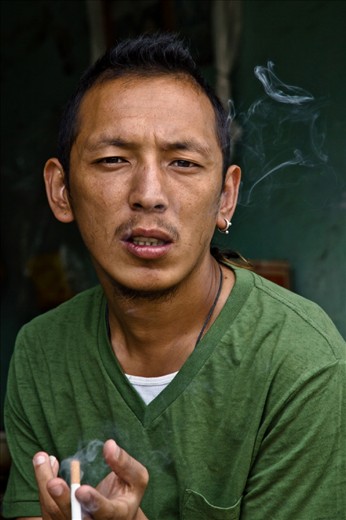 A Tibetan refugee smoking hashish. Today, approximately 20,000 Tibetans refugees reside in Nepal. The vast majority of this population arrived before 1989. On the other hand, Cannabis has been grown in Nepal, in both wild and cultivated varieties, for an extremely long time. Even Sadhus, the mystics of Hinduism, are permitted to smoke hashish as part of their religious practice. 